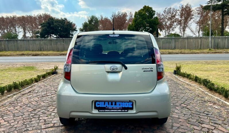 
								Daihatsu Sirion 1.3i full									
