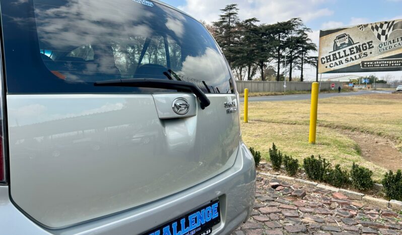 
								Daihatsu Sirion 1.3i full									