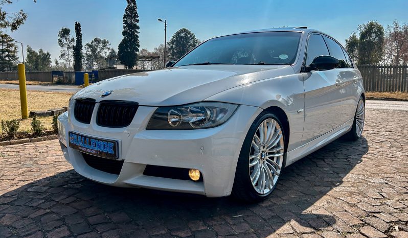 
								BMW 323i M Sport full									