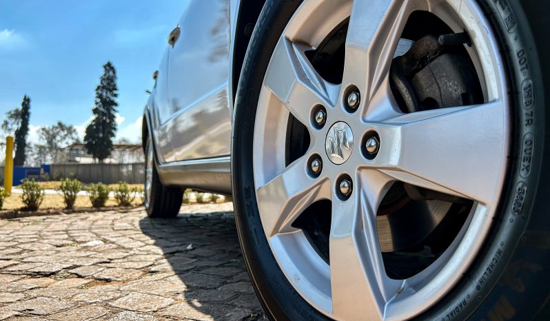 
								Suzuki SX4 2.0 full									