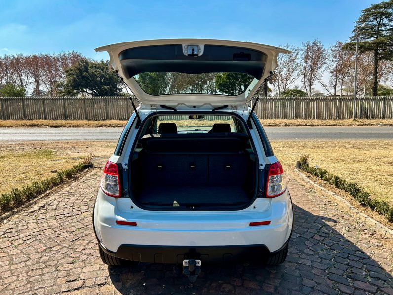 
								Suzuki SX4 2.0 full									