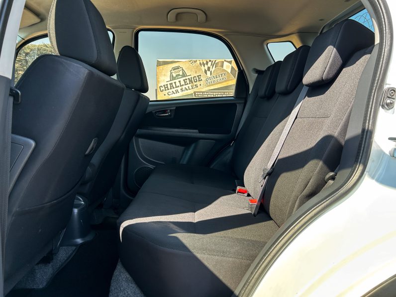 
								Suzuki SX4 2.0 full									