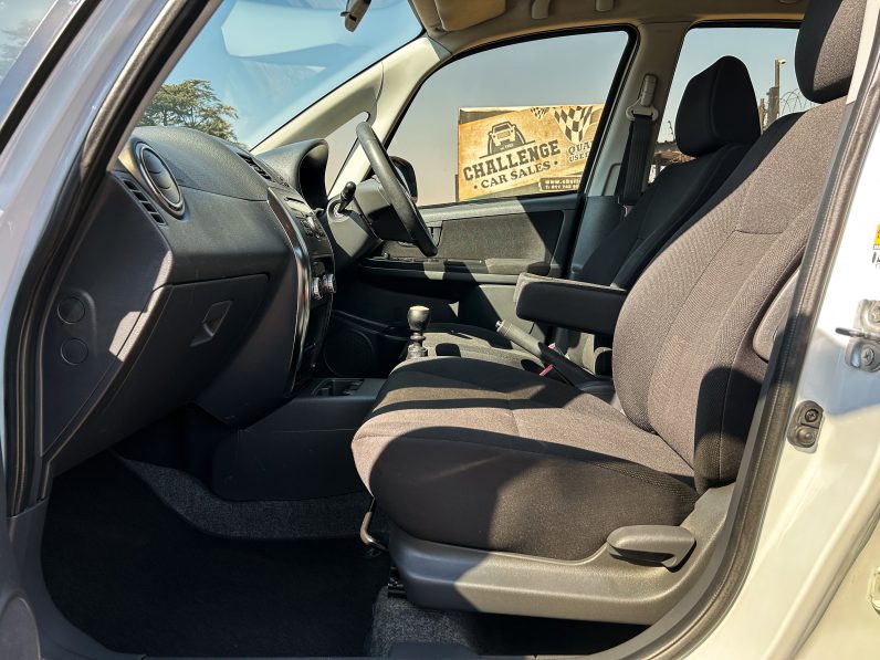 
								Suzuki SX4 2.0 full									