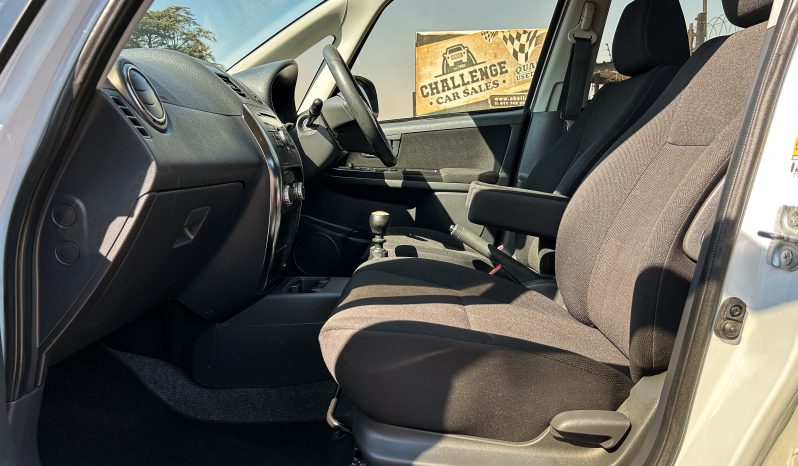 
								Suzuki SX4 2.0 full									