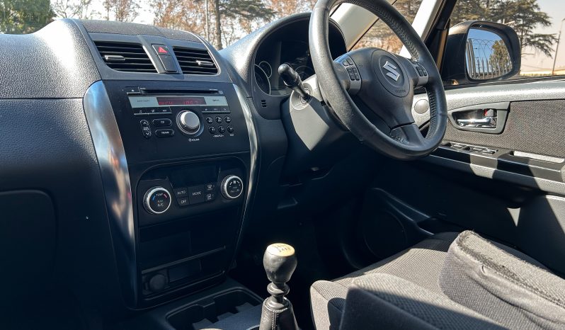 
								Suzuki SX4 2.0 full									