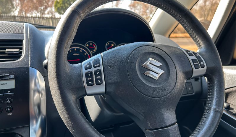 
								Suzuki SX4 2.0 full									