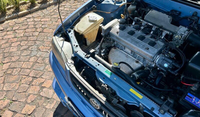 
								Toyota Corolla 180i GLE full									