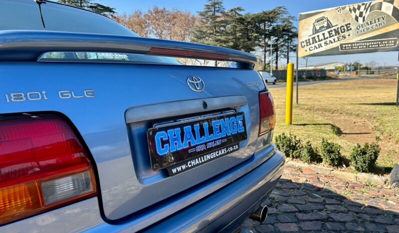 
								Toyota Corolla 180i GLE full									