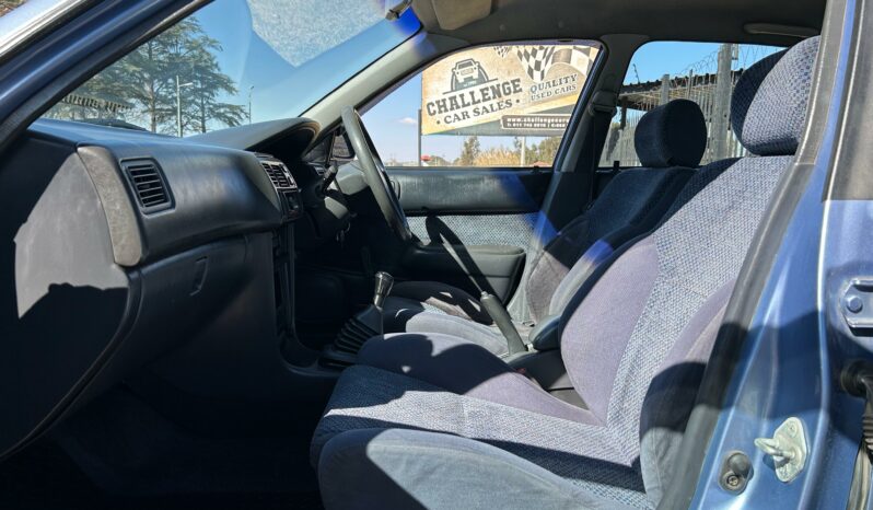 
								Toyota Corolla 180i GLE full									