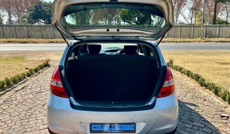 
								Hyundai i20 1.6 GLS full									