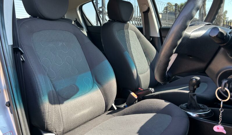 
								Hyundai i20 1.6 GLS full									