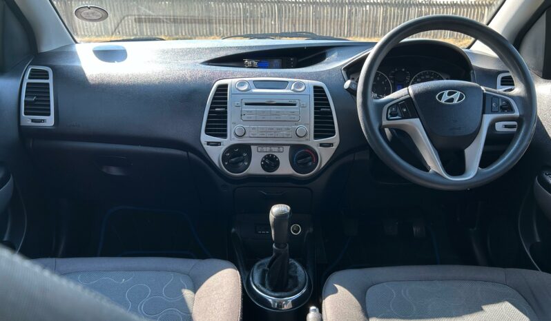 
								Hyundai i20 1.6 GLS full									