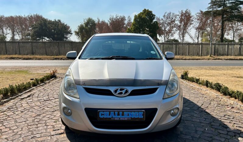 
								Hyundai i20 1.6 GLS full									