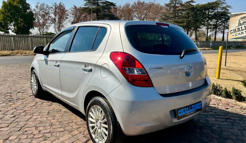 
								Hyundai i20 1.6 GLS full									
