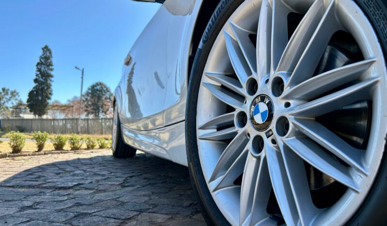 
								BMW 125i Coupe M Sport full									