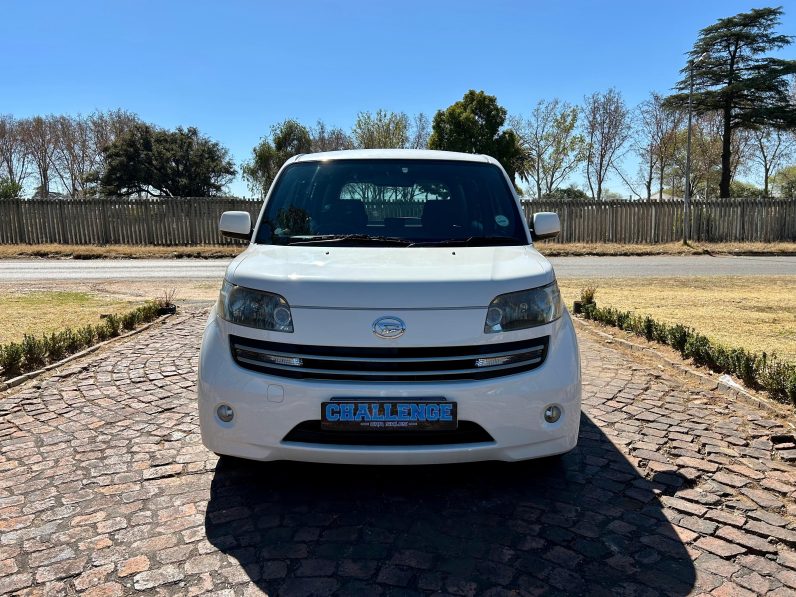 
								Daihatsu Materia 1.5 full									