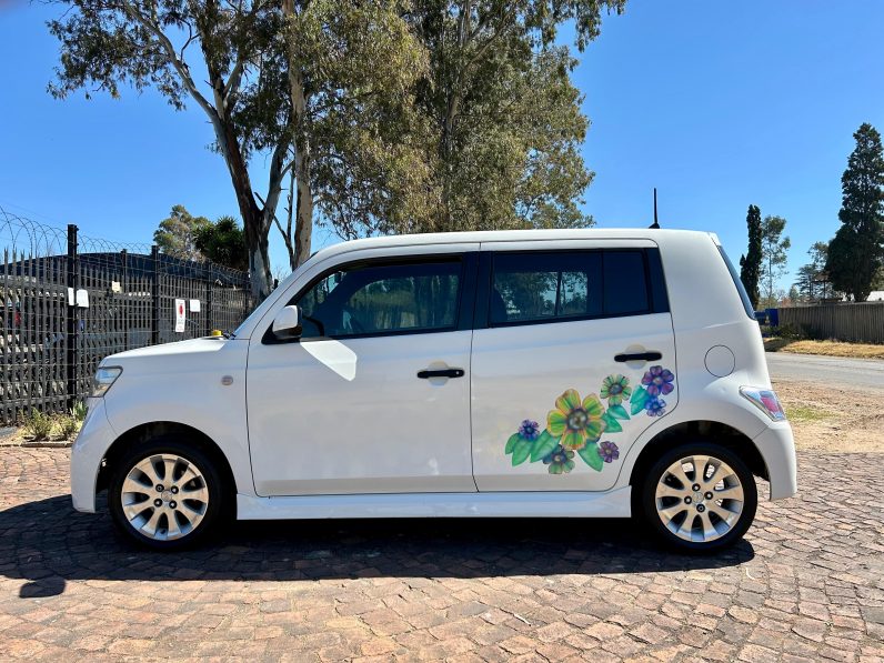 
								Daihatsu Materia 1.5 full									