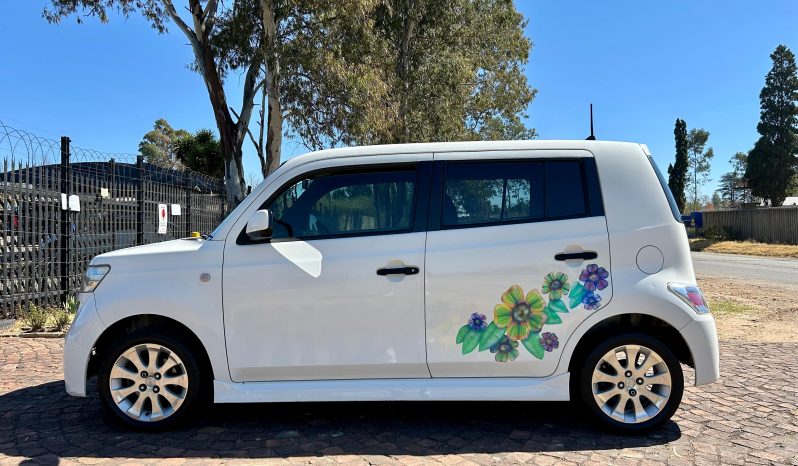 
								Daihatsu Materia 1.5 full									