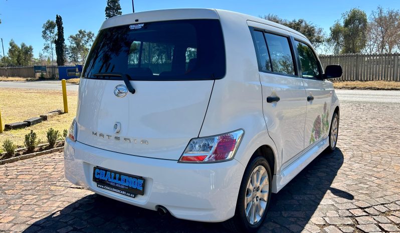 
								Daihatsu Materia 1.5 full									