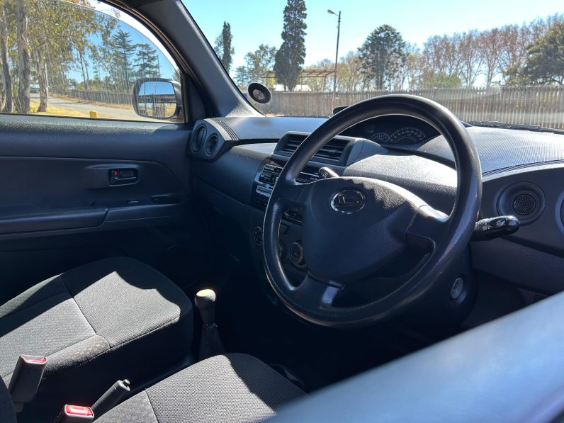 
								Daihatsu Materia 1.5 full									