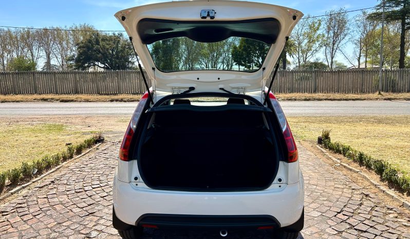 
								Ford Figo 1.4 Ambiente full									