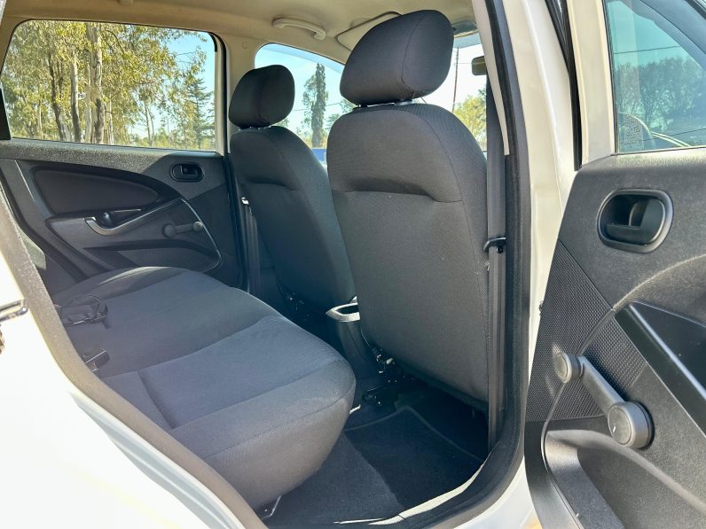 
								Ford Figo 1.4 Ambiente full									
