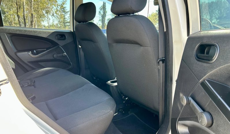 
								Ford Figo 1.4 Ambiente full									