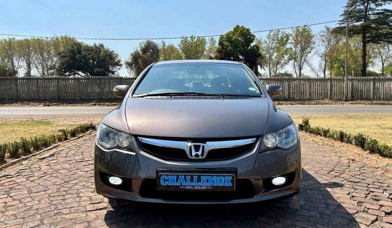 
								Honda Civic 1.8 VXi full									