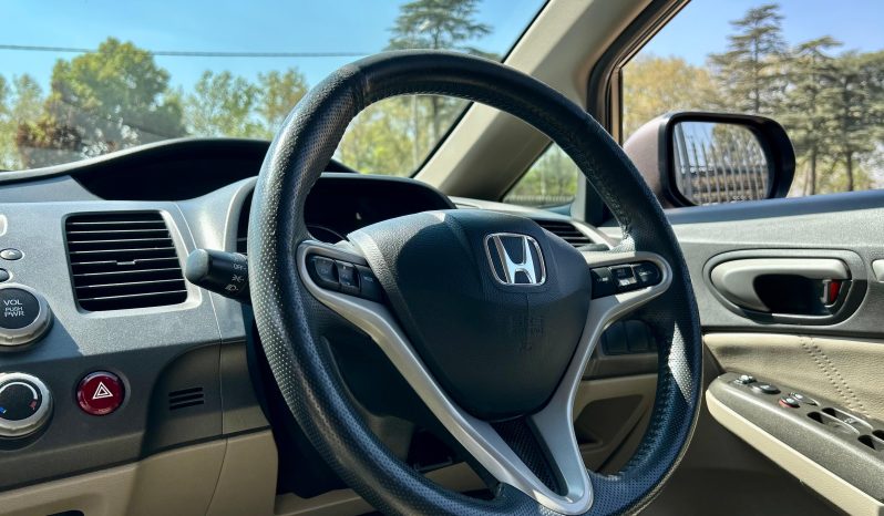 
								Honda Civic 1.8 VXi full									