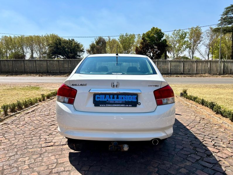 
								Honda Ballade 1.5 Elegance full									