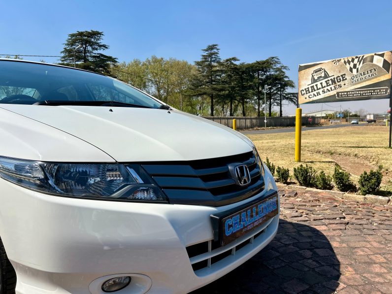 
								Honda Ballade 1.5 Elegance full									