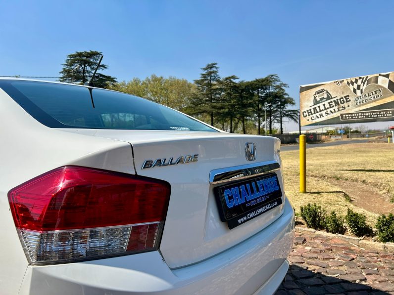 
								Honda Ballade 1.5 Elegance full									