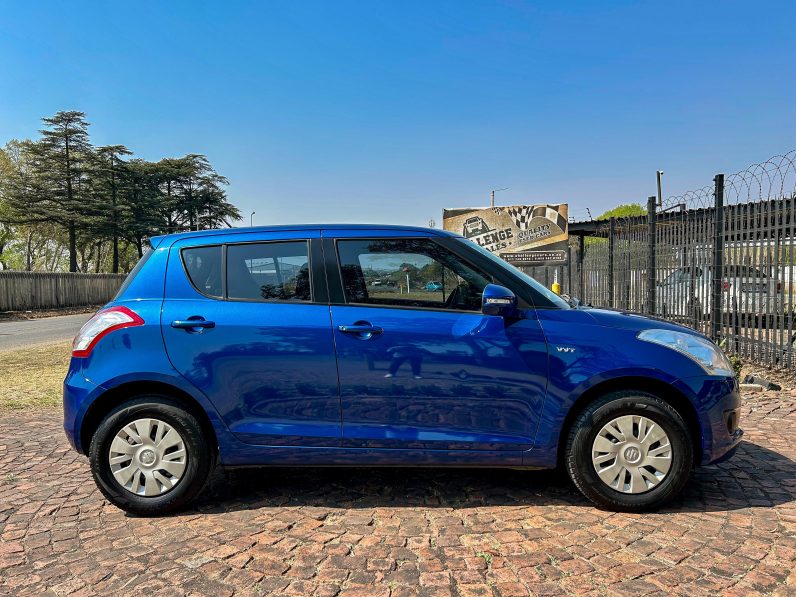 
								Suzuki Swift 1.2 GL full									