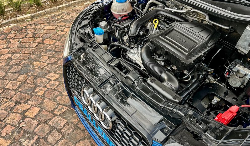 
								Audi A1 1.0 TFSI S full									