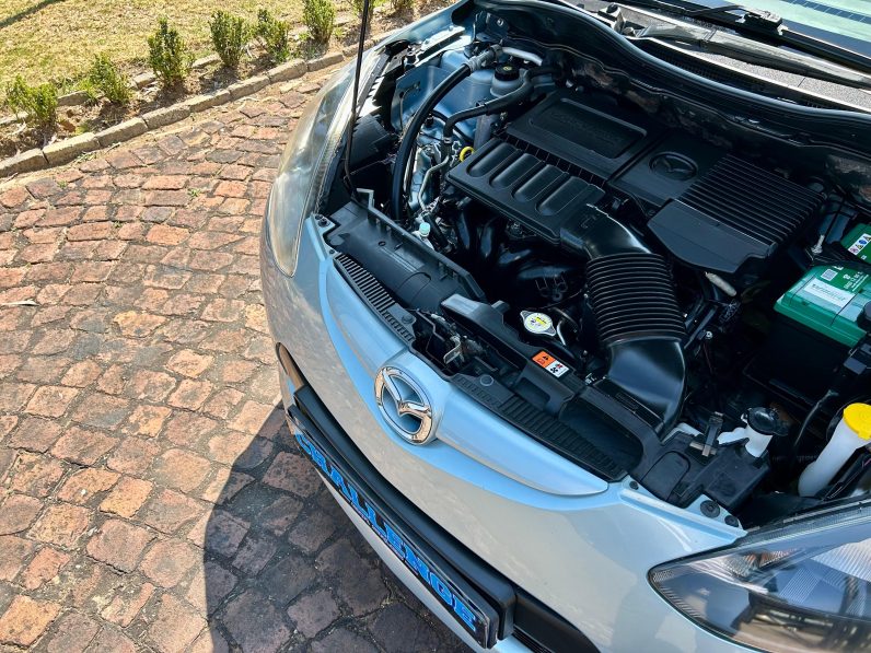 
								Mazda 2 1.3 Dynamic full									