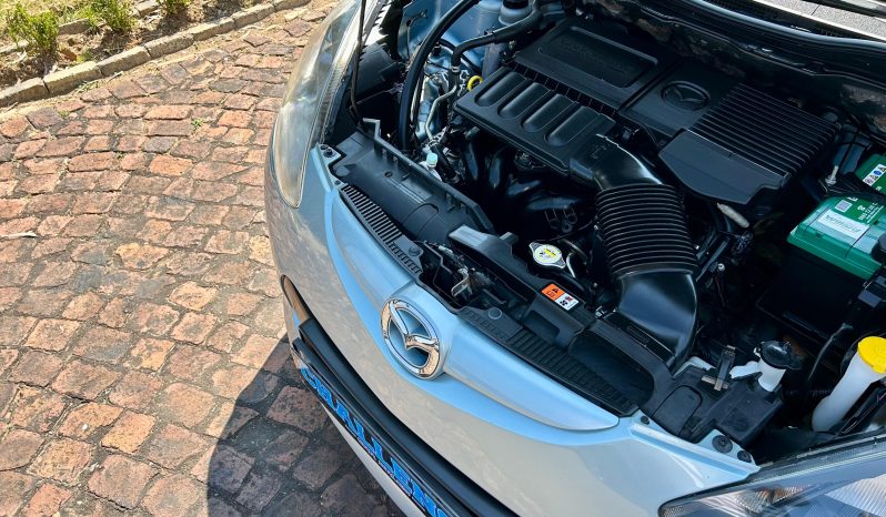 
								Mazda 2 1.3 Dynamic full									