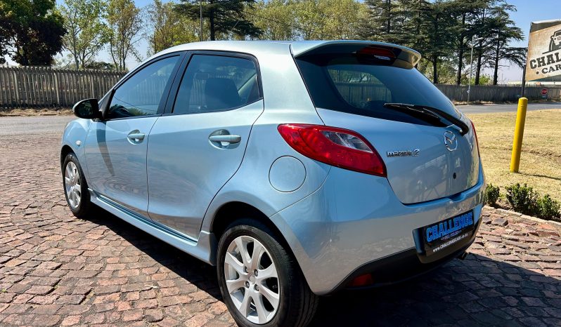 
								Mazda 2 1.3 Dynamic full									