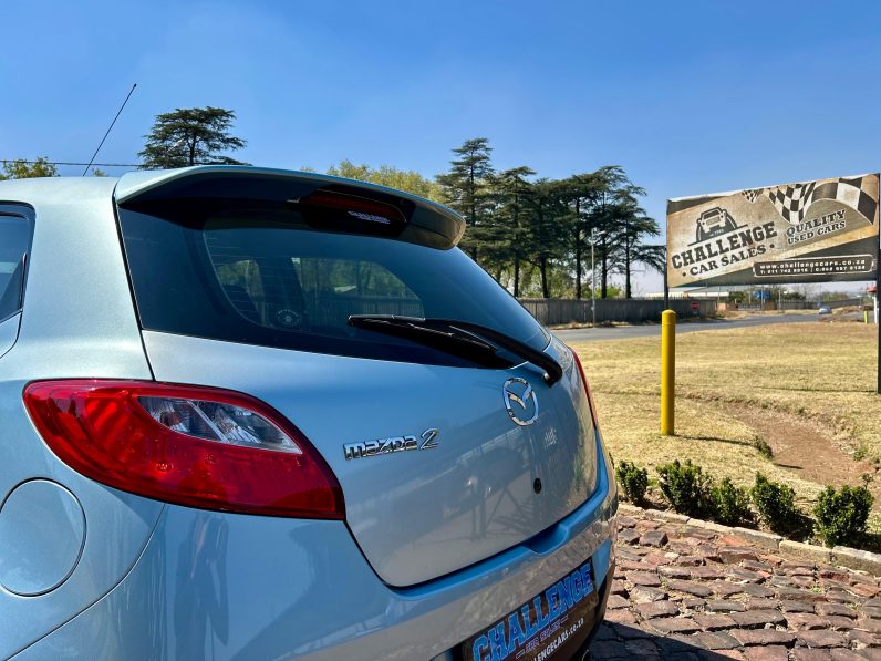 
								Mazda 2 1.3 Dynamic full									