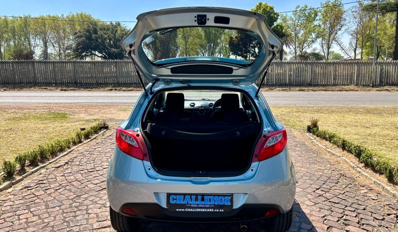 
								Mazda 2 1.3 Dynamic full									