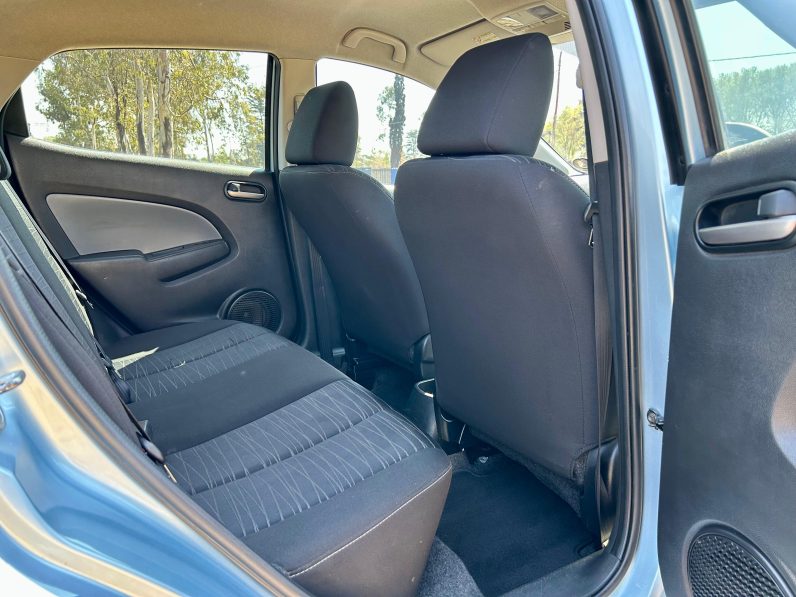 
								Mazda 2 1.3 Dynamic full									