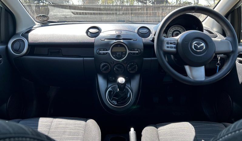 
								Mazda 2 1.3 Dynamic full									