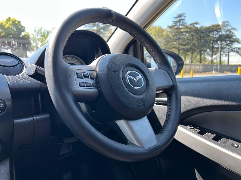 
								Mazda 2 1.3 Dynamic full									