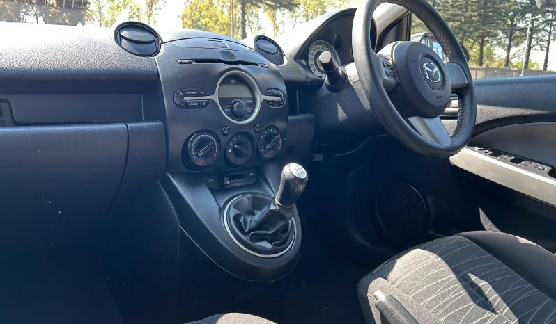 
								Mazda 2 1.3 Dynamic full									