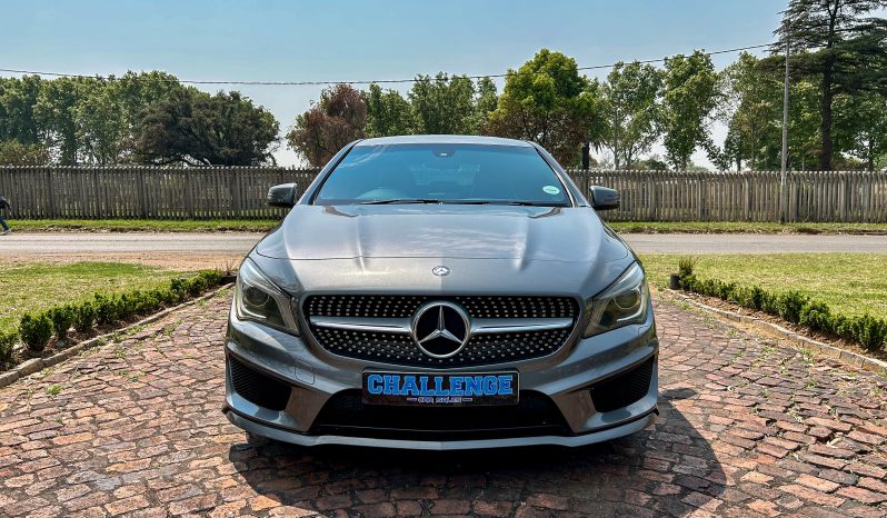 
								Mercedes-Benz CLA 200 AMG full									