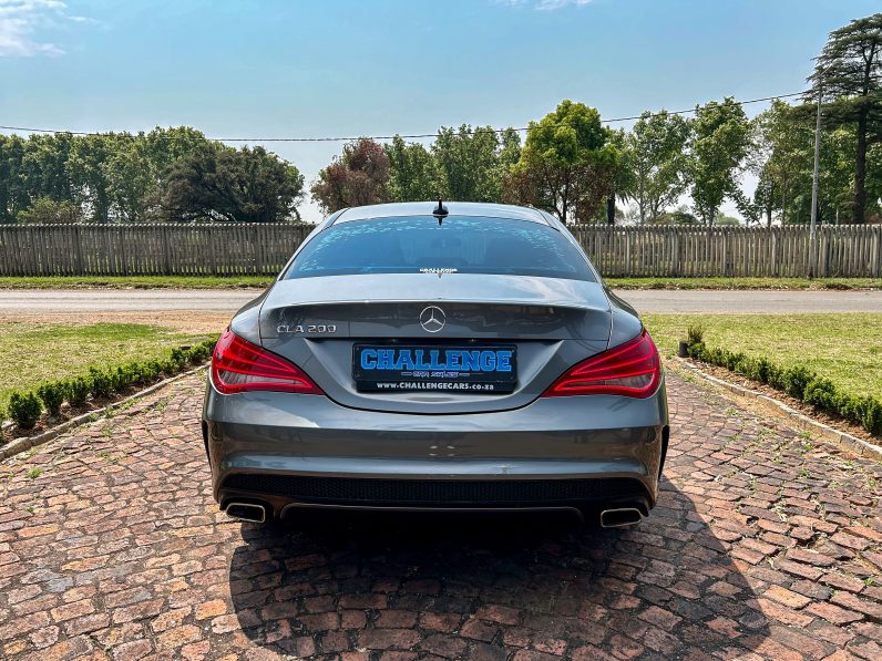 
								Mercedes-Benz CLA 200 AMG full									