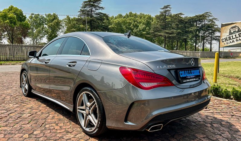 
								Mercedes-Benz CLA 200 AMG full									