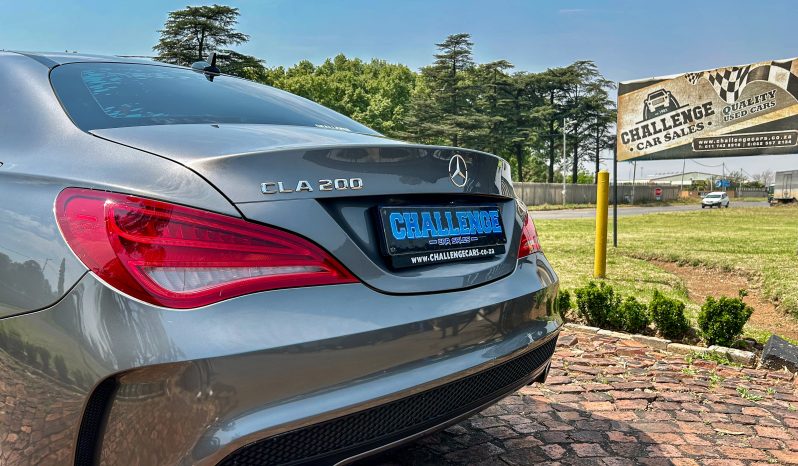 
								Mercedes-Benz CLA 200 AMG full									