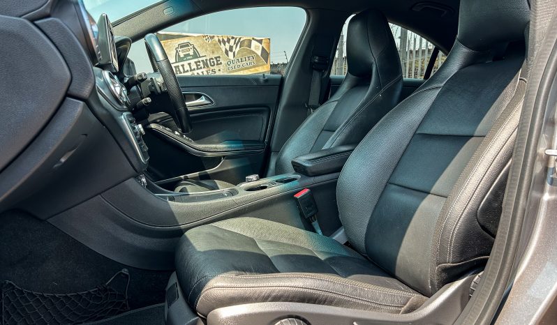 
								Mercedes-Benz CLA 200 AMG full									