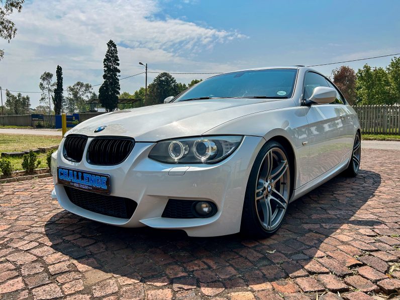 
								BMW 3 Series 335i Coupe M Sport full									