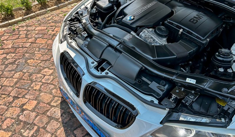 
								BMW 3 Series 335i Coupe M Sport full									